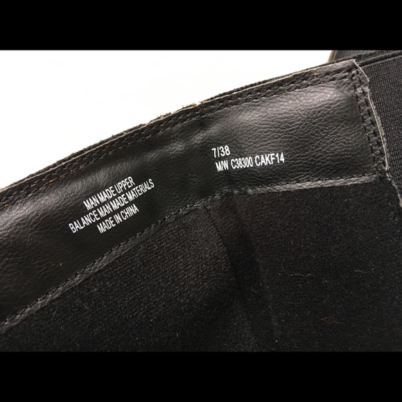 Born BOC Cleo size 7 wide calf